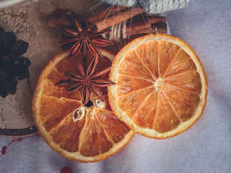 Zimt und Orangenscheiben