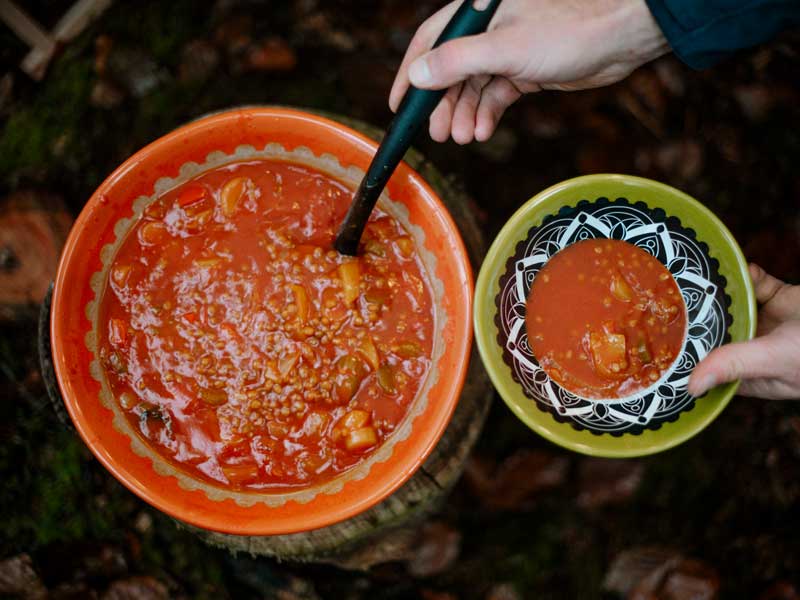 Überraschende Suppen im Geschirr von Rebel-Outdoor