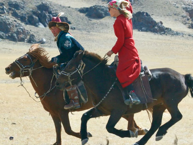 Tamar Valkenier auf einem Pferd